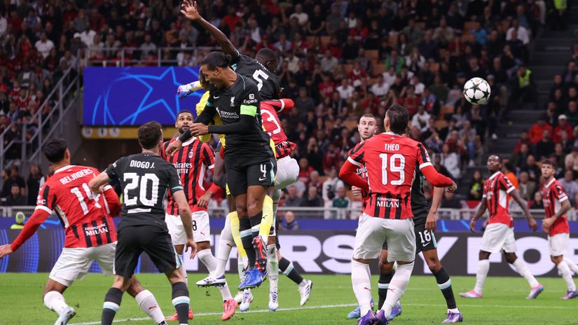 Konate scores the equalizer, with VVD jumping along (©REUTERS/Claudia Greco)