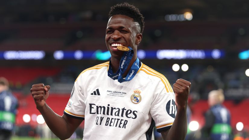 Vinicius Junior with his Champions League medal(©Lars Baron/Getty Images)
