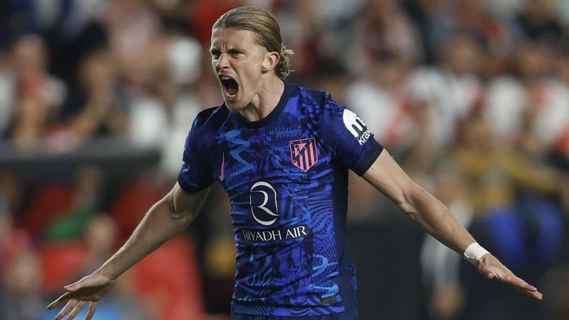 He's a legal alien, he's an Englishman in Madrid