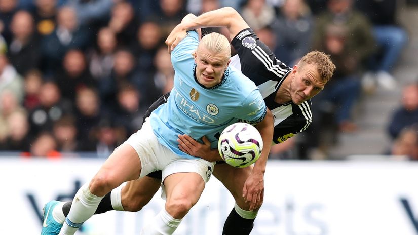 Haaland was invisible next to robust Dan Burn(©Matt McNulty/Getty Images)