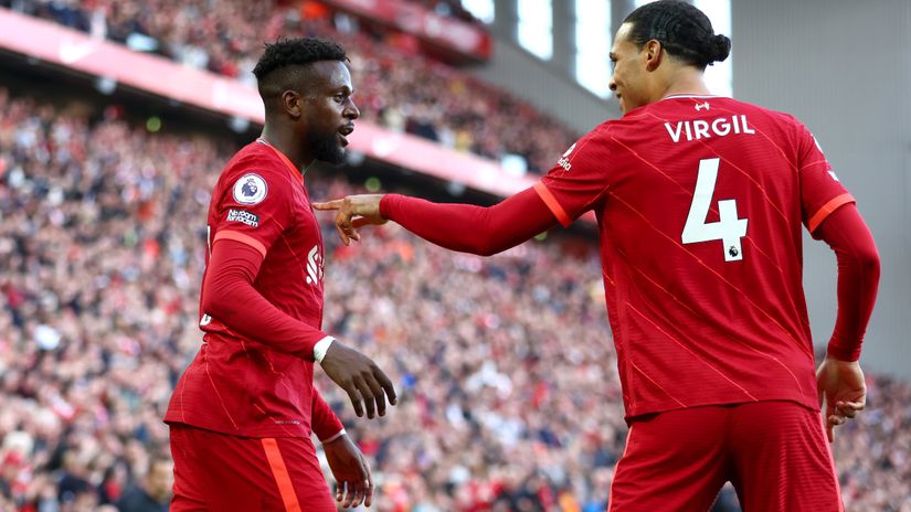 Divock Origi and Virgil van Dijk in 2022 (©Clive Brunskill/Getty Images)