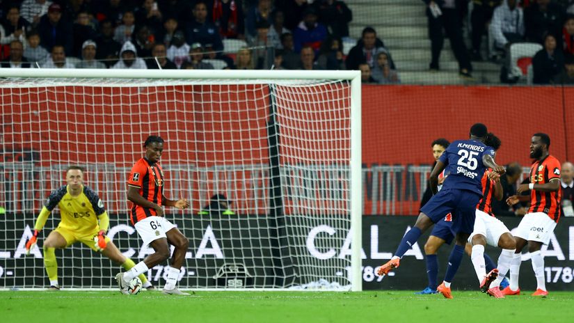 Mendes scores the equalizer (©REUTERS/Manon Cruz)