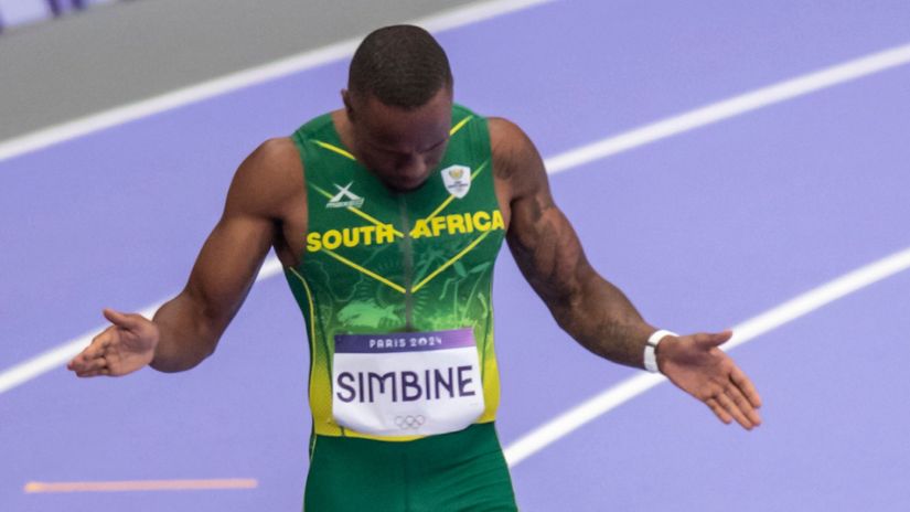 Akani Simbine laments after falling victim to constant theft in South African airport