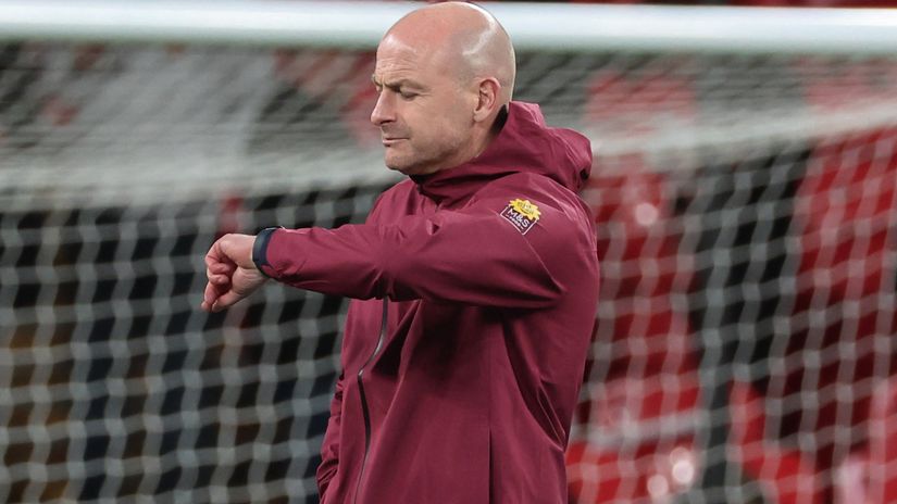 Carsley hasn't applied for England job