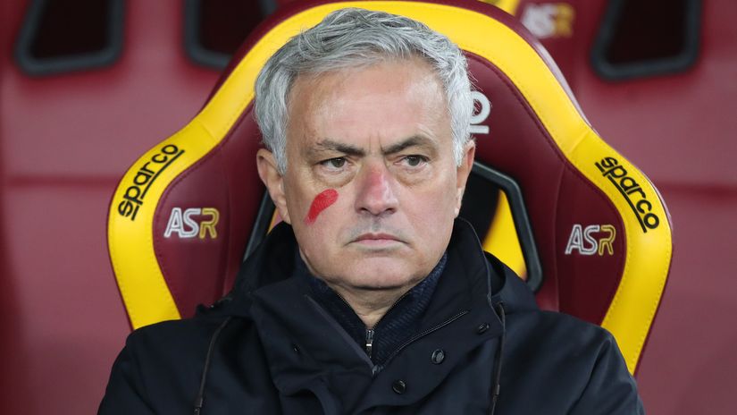 Jose Mourinho during his time with Roma (©Paolo Bruno/Getty Images)