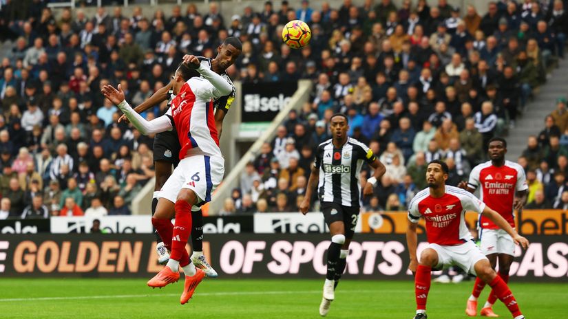 Isak's header likely ends Arsenal's title bid