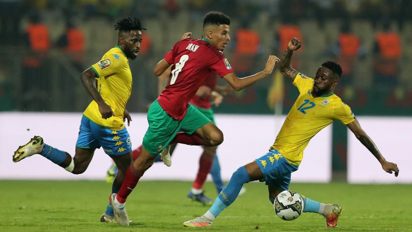 Azzedine Ounahi in action with Gabon's Guelor Kanga (©REUTERS/Mohamed Abd El Ghany)
