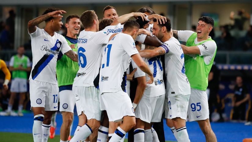The Nerazzurri celebrating(©Timothy Rogers/Getty Images)