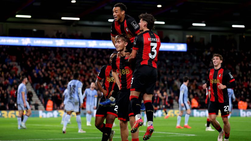 The Cherries celebrate Huijsen's winner(©Michael Steele/Getty Images)
