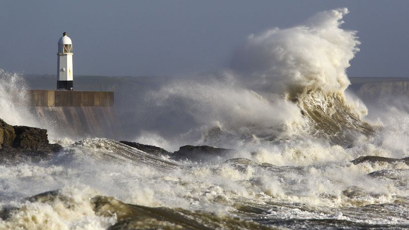 Storm Darragh postpones Everton - Liverpool derby