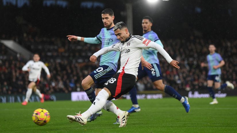 Jorginho of Arsenal and Pereira of Fulham in a duel(©Mike Hewitt/Getty Images)