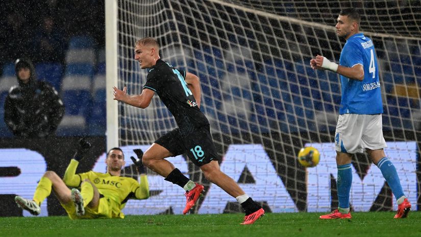 The moment Isaksen stunned the Neapolitans(©Francesco Pecoraro/Getty Images)