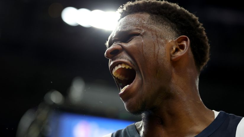 Anthony Edwards reacts (©Ezra Shaw/Getty Images)