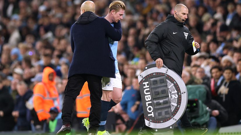 Pep Guardiola and Kevin De Bruyne (©Carl Recine/Getty Images)