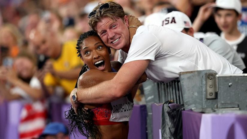 Olympian Tara Davis and Paralympic star Hunter Woodhall© Getty Images 