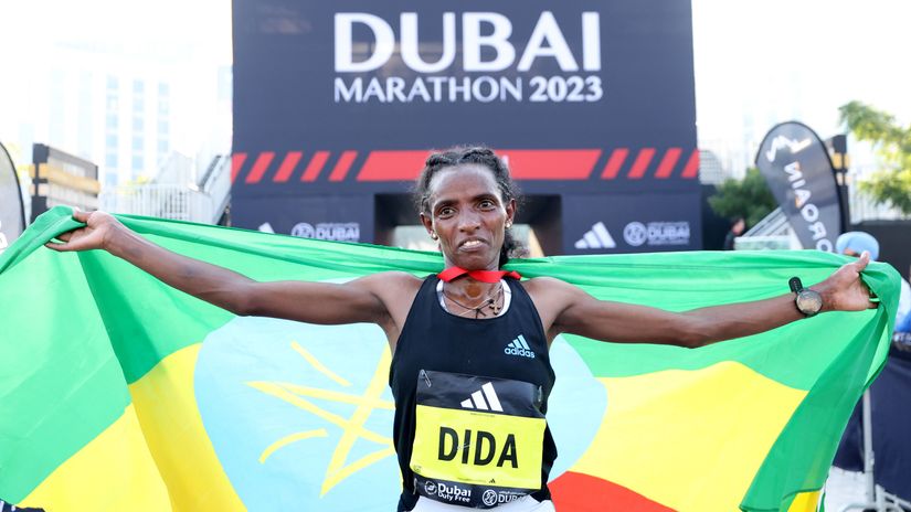 Dida inspired by husband, Olympic champion Tola, in Dubai Marathon record attempt