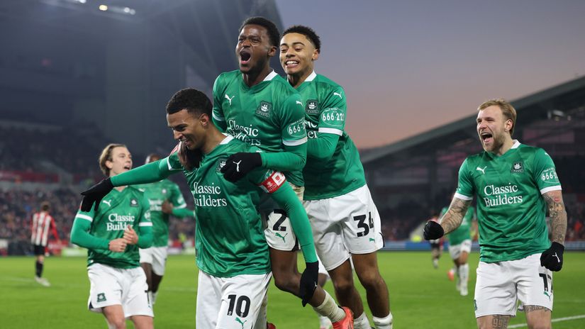 The Pilgrims celebrate their late winner(©Alex Pantling/Getty Images)