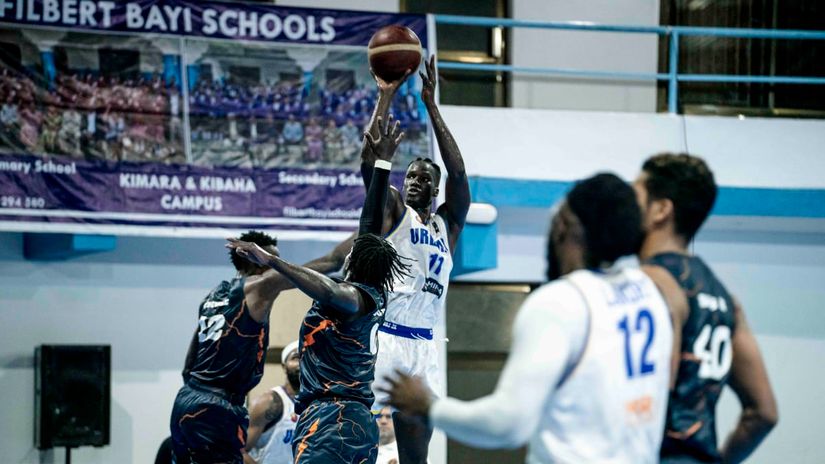 Urunani in past action against Thunder © FIBA 