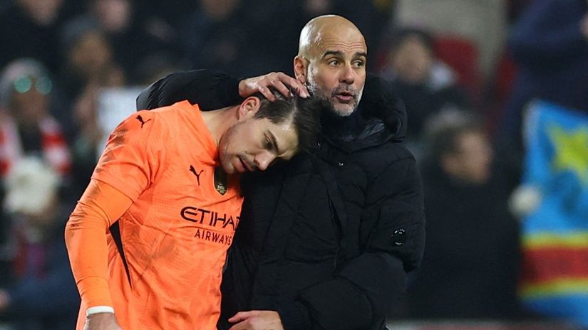 Ortega and Guardiola (©Reuters/Matthew Childs/Gallo Images)
