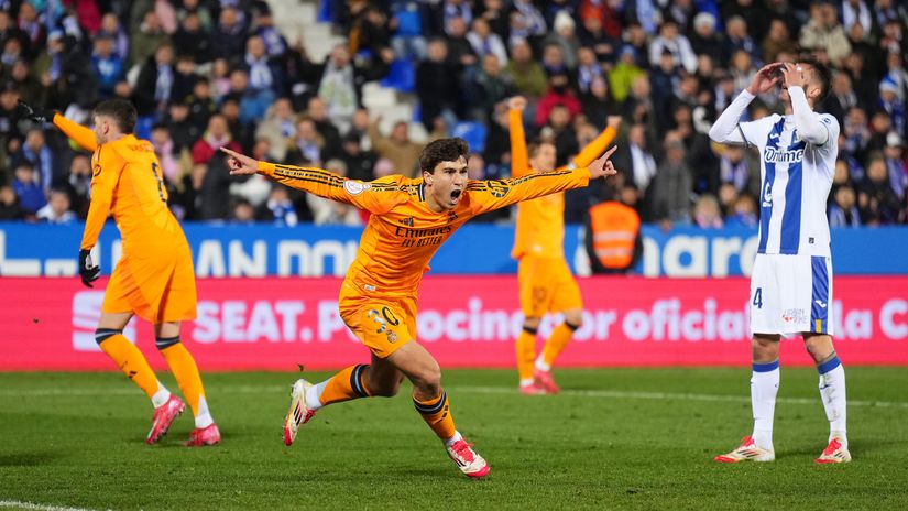 Gonzalo Garcia celebrates after scoring the winner (©Angel Martinez/Getty Images)