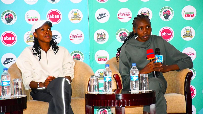 Faith Kipyegon (L), Agnes Jebet (R) © Tabby Nashipae