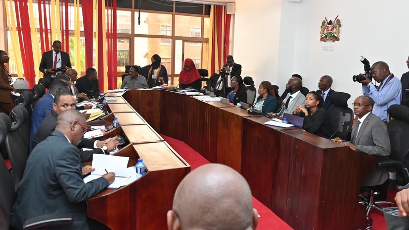 Ministry officials appearing before the Senate © Ministry of Sports