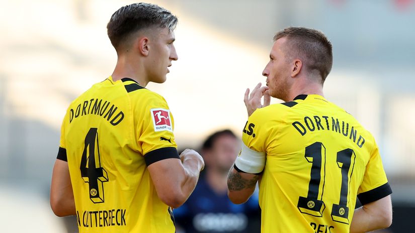Nico Schlotterbeck and Marco Reus (©Getty Images)