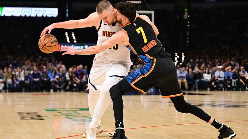 Chet Holmgren of OKC tries to stop Jokic (©Joshua Gateley/Getty Images)