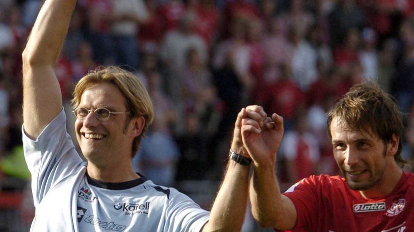 Jurgen Klopp and Marco Rose (©AFP)