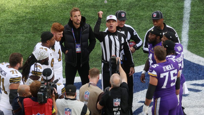 Harry Kane looks on during the coin toss before the game between New Orleans Saints and Minnesota Vikings in 2022 (©Action Images via Reuters/Paul Childs)