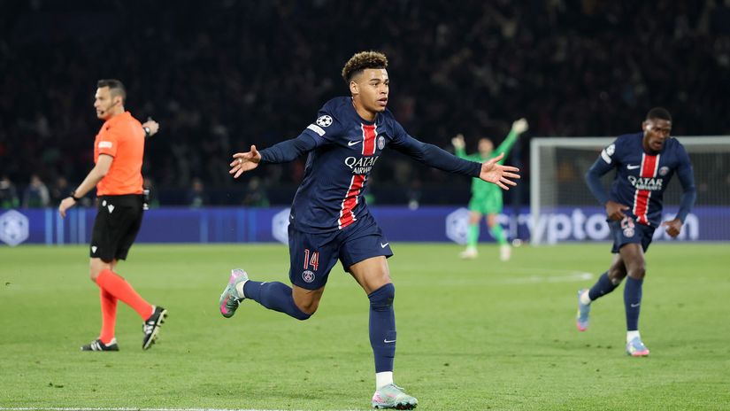 Doue celebrates after scoring a screamer (©Michael Steele/Getty Images)