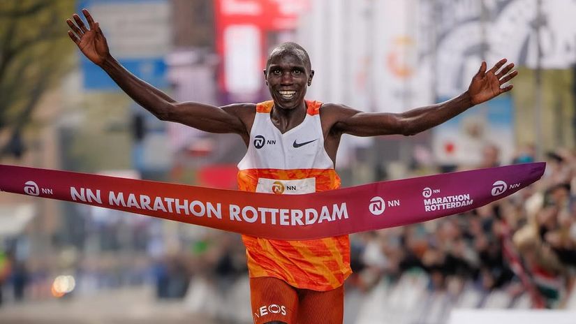 Geoffrey Kamworor wins in Rotterdam ©World Athletics