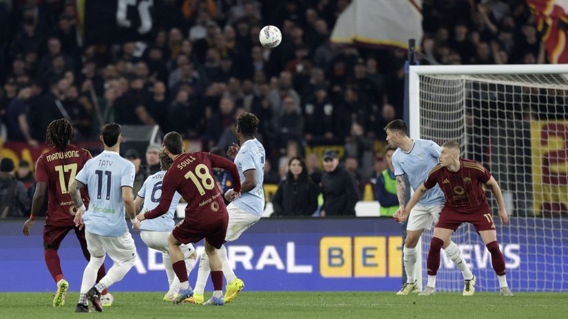 The moment of Roma's goal (©Gallo Images)
