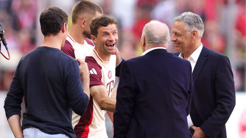 Bayern supremo admits mistake over Muller situation