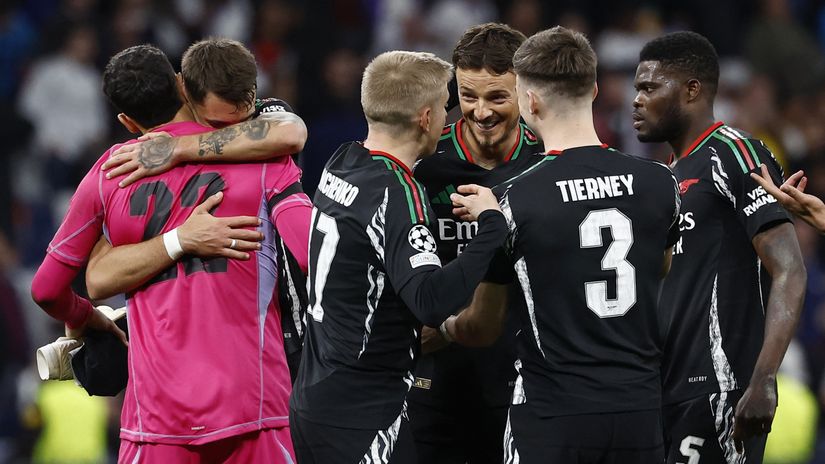 Former England manager backs Arsenal over PSG