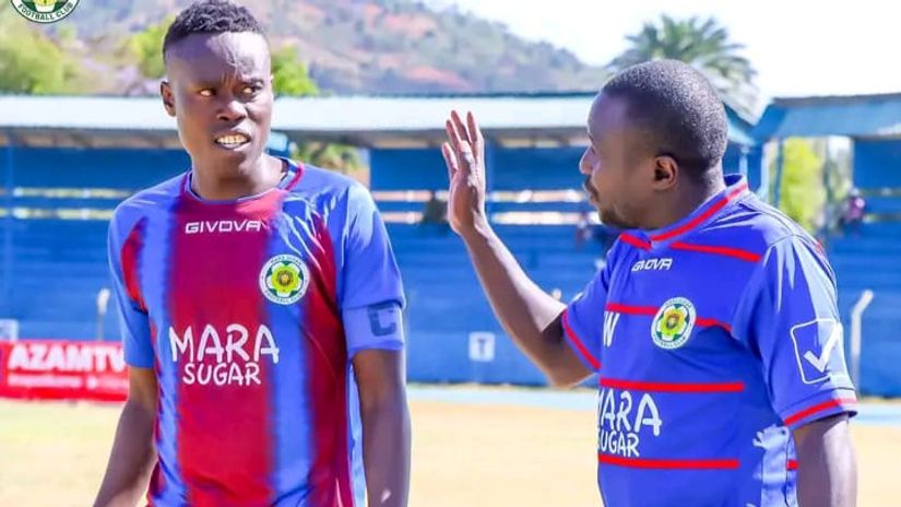 Drona Openda and coach Wanjala Simiyu © Mata Sugar