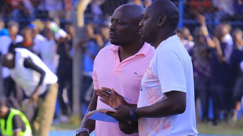 Okidi and his assistant Bernard Mwalala consult© Shabana FC