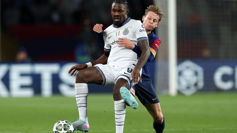 Thuram in action against Barcelona on Wednesday night (©Carl Recine/Getty Images)