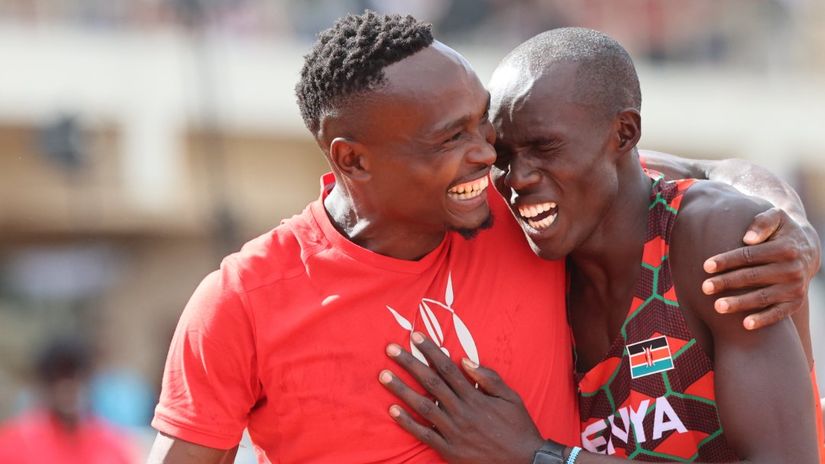 Boniface Mweresa and Zablon Ekwam in past action© Mozzart Sport