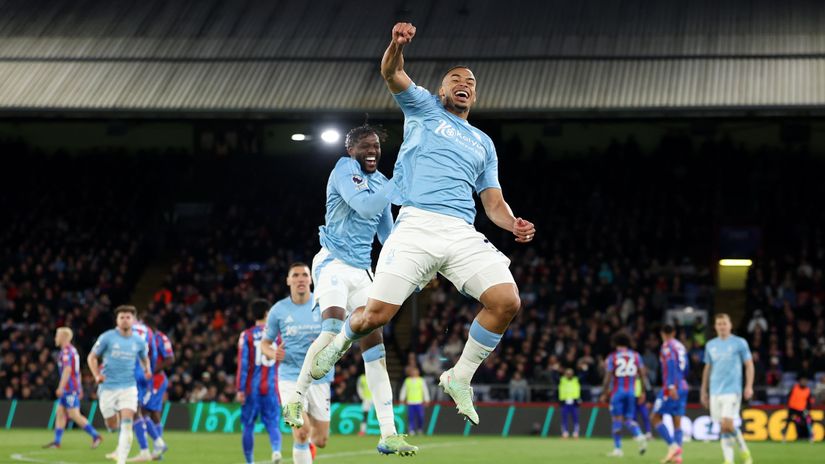 Murillo and his teammates celebrating (©Getty images)