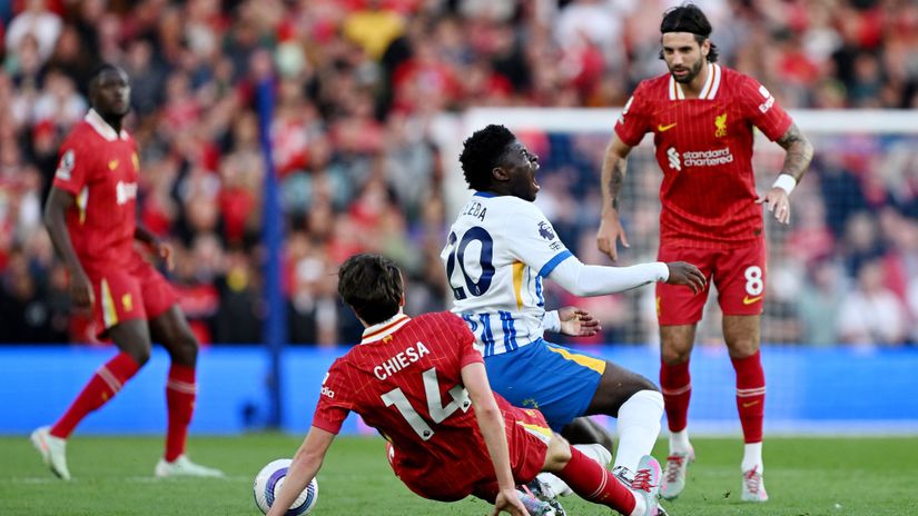 Chiesa, Konate and Szobo in action against Brighton (©Mike Hewitt/Getty Images)
