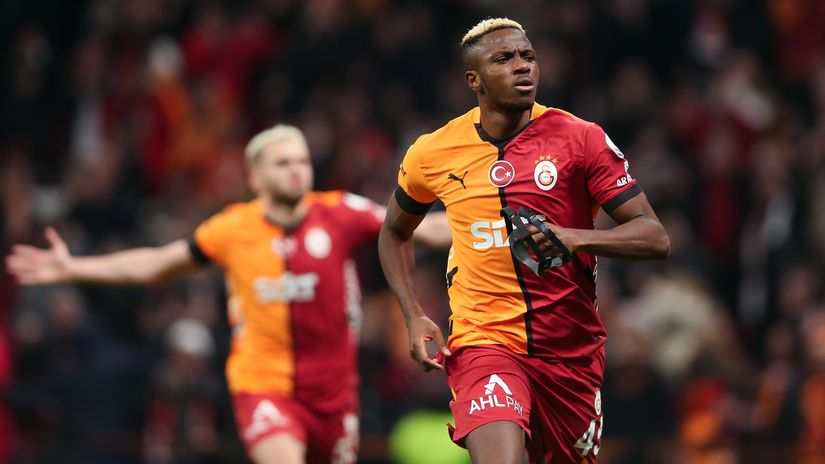Osimhen celebrates it for Galatasaray (©Ahmad Mora/Getty Images)
