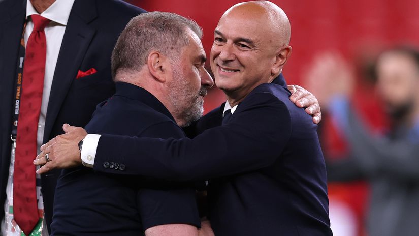 Kids, that's what fake smile looks like... (©Ryan Pierse/Getty Images)