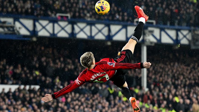 Alejandro Garnacho scoring beautiful goal (©Getty Images)