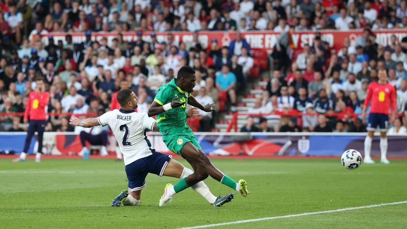 Ismaila Sarr scoring the goal (©Getty Images)