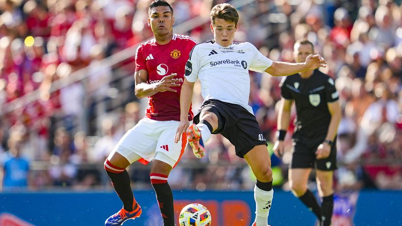 Sverre Nypan in action against Casemiro of Man Utd (©AFP)