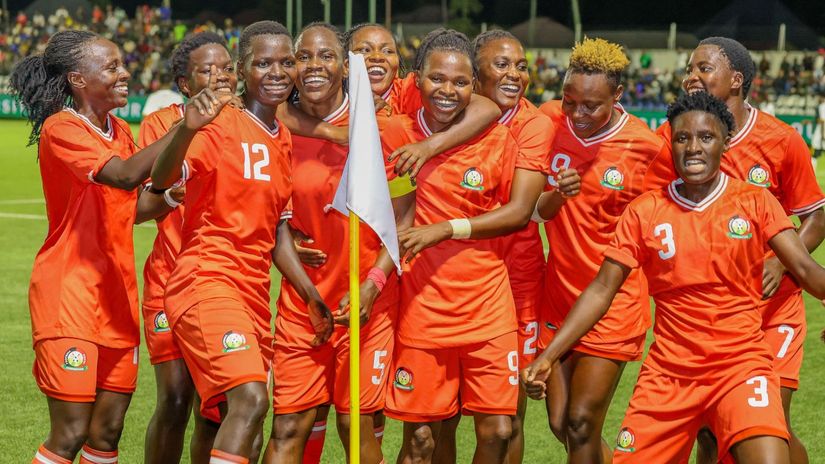 © Harambee Starlets