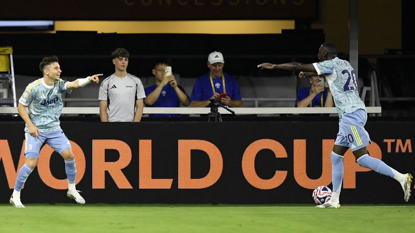 Four goals in one photo: Conceicao & Kolo Muani (©IMAGN IMAGES via Reuters/Hannah Foslien/Gallo Images)