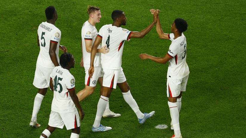 The Blues celebrate Adarabioyo's opener (©Reuters/Susana Vera/Gallo Images)
