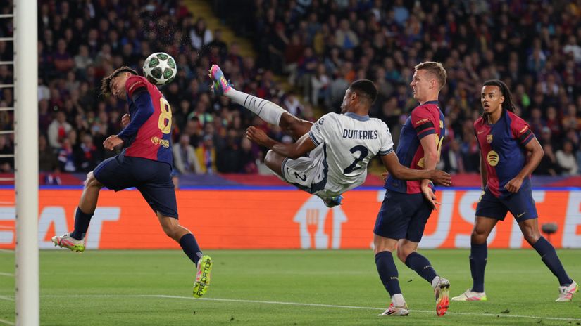 Denzel Dumfries (©AFP)